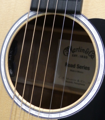 Martin Guitars - D-10E MARTIN 3